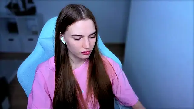 StellaLawless online show from 10-01-25, 08:15