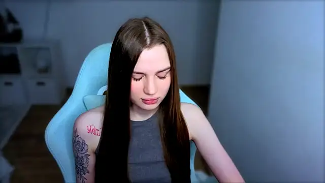 StellaLawless online show from 02-05-26, 10:25