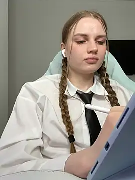 StellaLawless online show from 03-08-26, 02:04