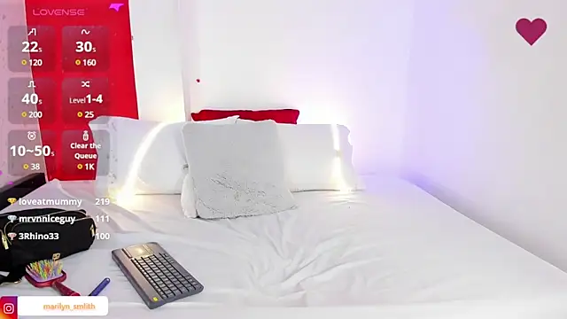 MarilynSmIith online show from 12-04-24, 05:55