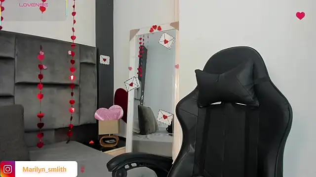 MarilynSmIith online show from 02-11-26, 11:59