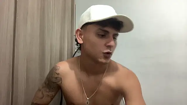 Snapshot of bob_petterson chatting on 02-07-25, 04:27 bob petterson online show from 02-07-25, 04:27