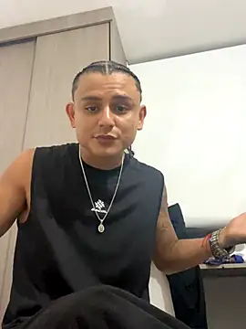 Snapshot of bob_petterson chatting on 10-19-25, 12:22 bob petterson online show from 10-19-25, 12:22