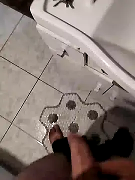 Snapshot of danielsafado222 chatting on 01-31-25, 01:11 danielsafado222 online show from 01-31-25, 01:11