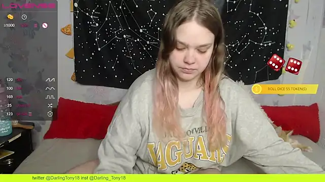 Snapshot of darling_tony chatting on 03-06-25, 12:41 darling tony online show from 03-06-25, 12:41