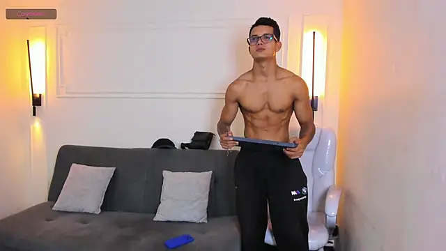 Paradise boy s online show from 11-26-25, 03:02