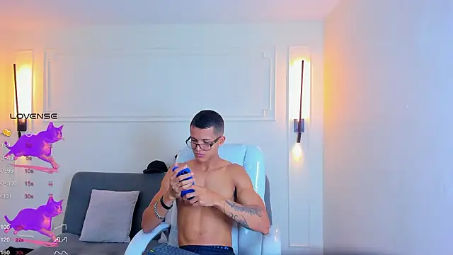 Paradise boy s online show from 02-06-26, 02:09