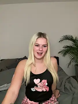 Allylove03 online show from 12-20-24, 09:28