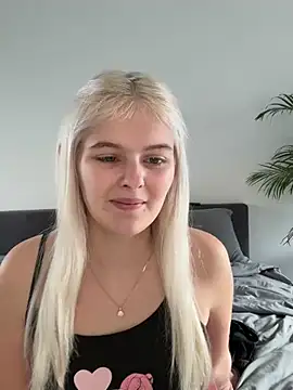 Allylove03 online show from 12-30-24, 09:59