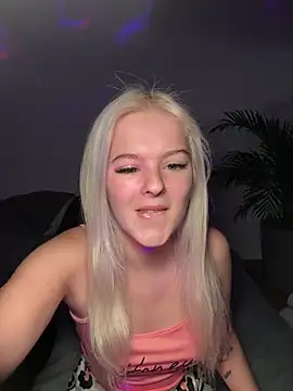 Allylove03 online show from 01-05-25, 06:46