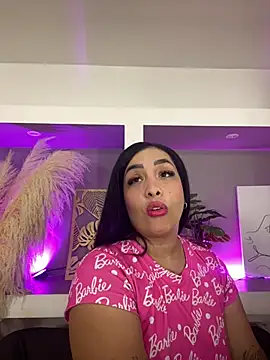 Snapshot of Sheeryl__ chatting on 07-26-26, 05:37 Sheeryl online show from 07-26-26, 05:37