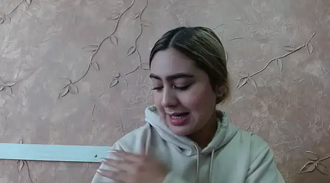 Miabonnett  online show from 02-13-25, 01:15