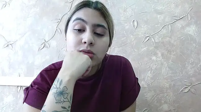 Miabonnett  online show from 02-28-25, 06:20