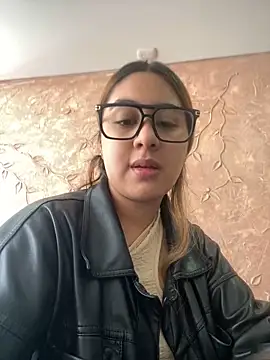 Miabonnett  online show from 09-26-25, 12:09