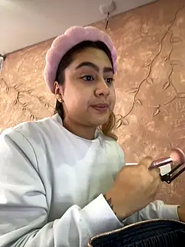 Miabonnett  online show from 10-08-25, 12:14