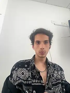 CamiloXx04 online show from 02-20-26, 07:36