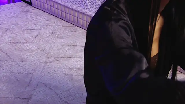 OnlyXandra online show from 01-19-26, 05:44