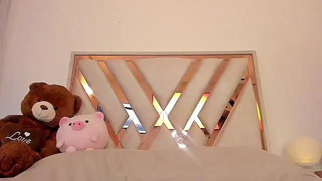  Andyy   online show from 01-12-25, 09:51