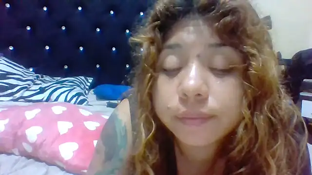 Jennxdolls online show from 03-08-25, 04:23