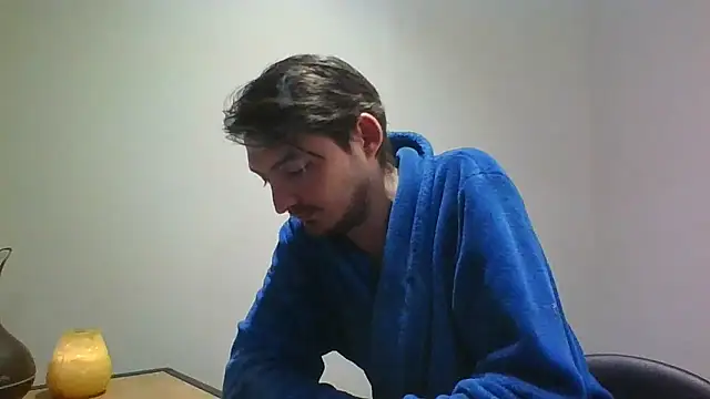 Wesleymodel online show from 01-15-26, 07:17