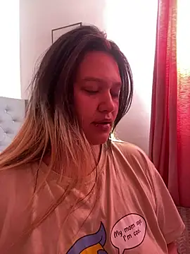 Ari Martin online show from 02-06-25, 01:32