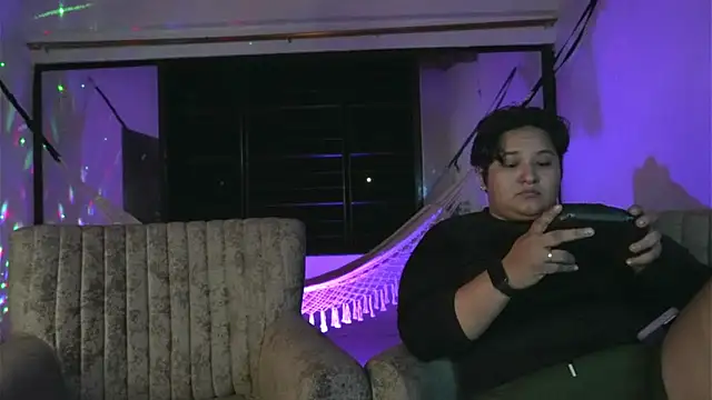 little-Emma online show from 03-22-26, 01:31