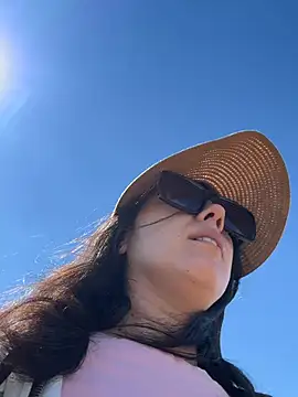 Reinacatchile online show from 02-22-26, 03:21