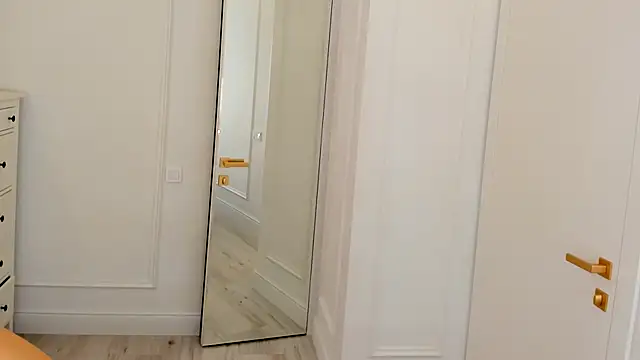 Jacky Lucky online show from 02-10-25, 10:51