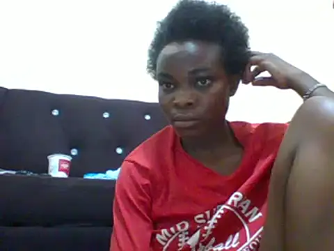 Snapshot of sexxyqueenn22 chatting on 02-16-25, 05:26 sexxyqueenn22 online show from 02-16-25, 05:26