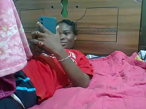 Snapshot of sexxyqueenn22 chatting on 10-04-25, 02:04 sexxyqueenn22 online show from 10-04-25, 02:04