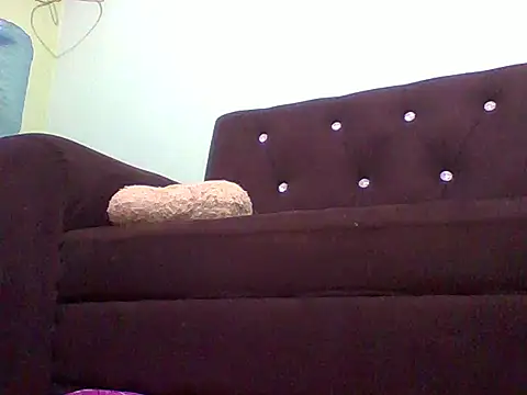 Snapshot of sexxyqueenn22 chatting on 10-18-25, 05:25 sexxyqueenn22 online show from 10-18-25, 05:25