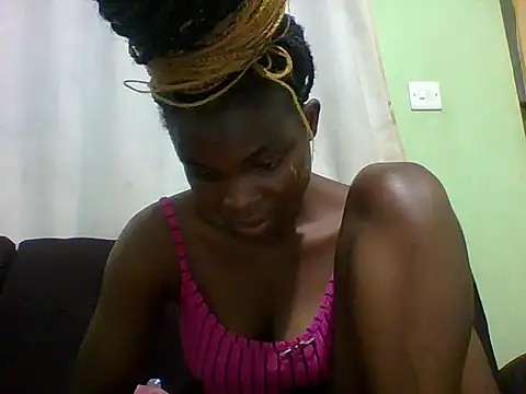 Snapshot of sexxyqueenn22 chatting on 10-24-25, 08:38 sexxyqueenn22 online show from 10-24-25, 08:38