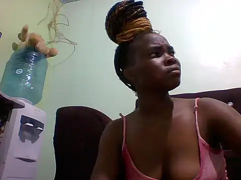 Snapshot of sexxyqueenn22 chatting on 11-02-25, 12:46 sexxyqueenn22 online show from 11-02-25, 12:46