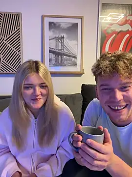 Snapshot of NickyGold_Official chatting on 02-27-26, 09:04 NickyGold Official online show from 02-27-26, 09:04