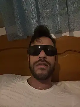 Snapshot of Jobay-zine chatting on 11-09-25, 02:37 Jobay-zine online show from 11-09-25, 02:37