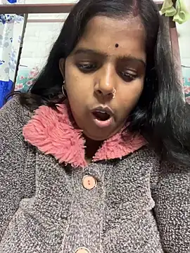 Snapshot of Beauty-queen chatting on 01-16-25, 08:54 Beauty-queen online show from 01-16-25, 08:54