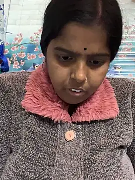 Snapshot of Beauty-queen chatting on 01-29-25, 01:07 Beauty-queen online show from 01-29-25, 01:07