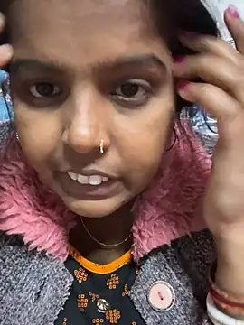 Snapshot of Beauty-queen chatting on 02-07-25, 11:56 Beauty-queen online show from 02-07-25, 11:56