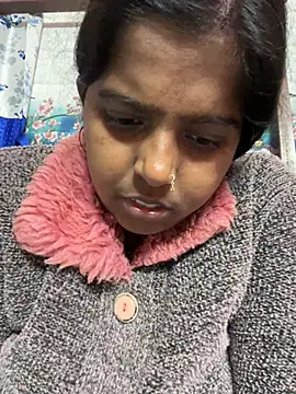 Snapshot of Beauty-queen chatting on 02-11-25, 12:58 Beauty-queen online show from 02-11-25, 12:58