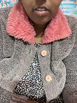 Snapshot of Beauty-queen chatting on 02-20-25, 04:28 Beauty-queen online show from 02-20-25, 04:28