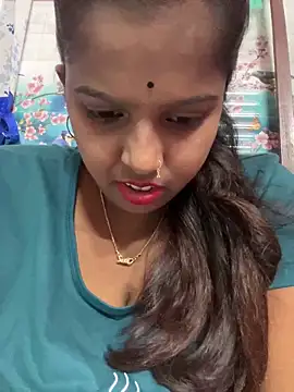 Snapshot of Beauty-queen chatting on 03-16-25, 01:49 Beauty-queen online show from 03-16-25, 01:49