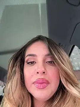 Snapshot of Alirawrz chatting on 03-22-25, 04:37 Alirawrz online show from 03-22-25, 04:37
