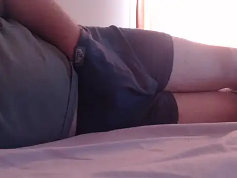 Snapshot of gentleman404040 chatting on 09-26-25, 08:07 gentleman404040 online show from 09-26-25, 08:07