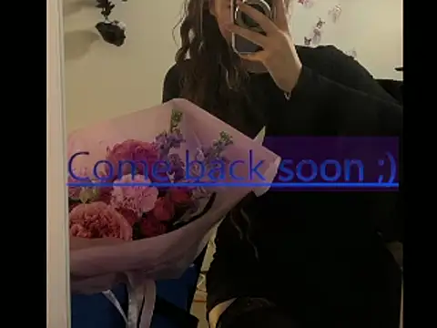 Snapshot of Josephine_Kiss chatting on 07-07-26, 09:57 Josephine Kiss online show from 07-07-26, 09:57