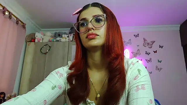 Snapshot of caroline_jonson chatting on 06-05-26, 01:17 caroline jonson online show from 06-05-26, 01:17