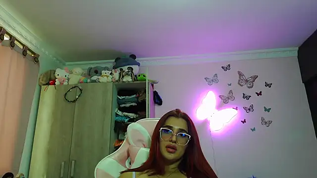 Snapshot of caroline_jonson chatting on 07-19-26, 03:49 caroline jonson online show from 07-19-26, 03:49