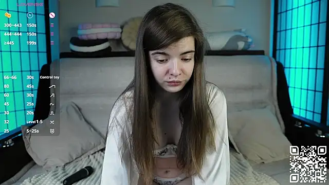 Snapshot of Mary_Shake chatting on 04-15-26, 10:54 Mary Shake online show from 04-15-26, 10:54