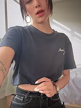 Lorraine Leon online show from 02-07-25, 09:48