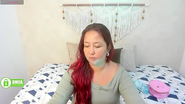  anavictoria  online show from 09-13-25, 12:16