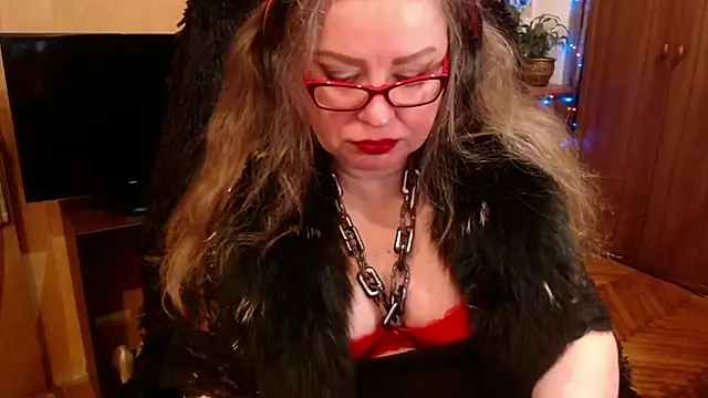 Miss Tress online show from 12-30-24, 10:01